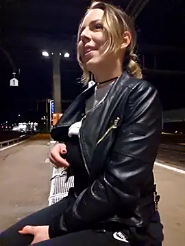 Mia Railey online show from 03/18/25, 09:32