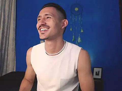 Snapshot of HomeAloneK chatting on 11/05/25, 07:36 HomeAloneK online show from 11/05/25, 07:36