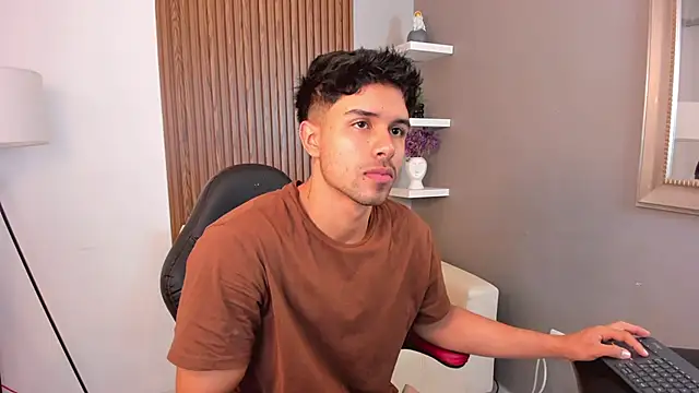 liam collins21 online show from 02/20/25, 11:42