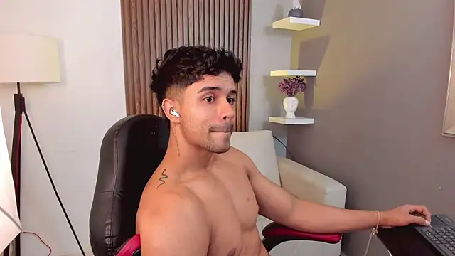 liam collins21 online show from 02/21/25, 06:15