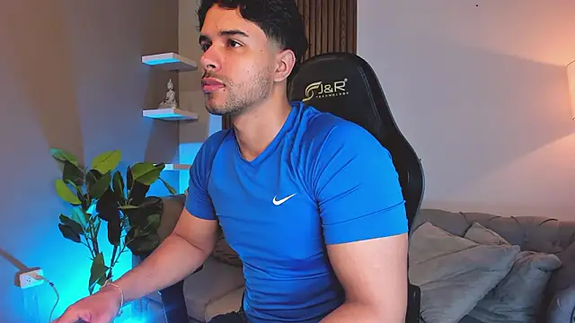 Snapshot of liam_collins21 chatting on 03/07/26, 11:40 liam collins21 online show from 03/07/26, 11:40