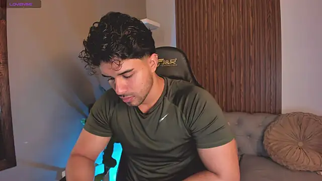 Snapshot of liam_collins21 chatting on 03/08/26, 11:58 liam collins21 online show from 03/08/26, 11:58