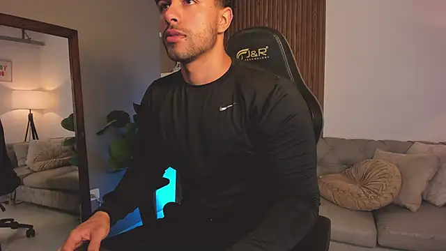 Snapshot of liam_collins21 chatting on 03/16/26, 11:36 liam collins21 online show from 03/16/26, 11:36