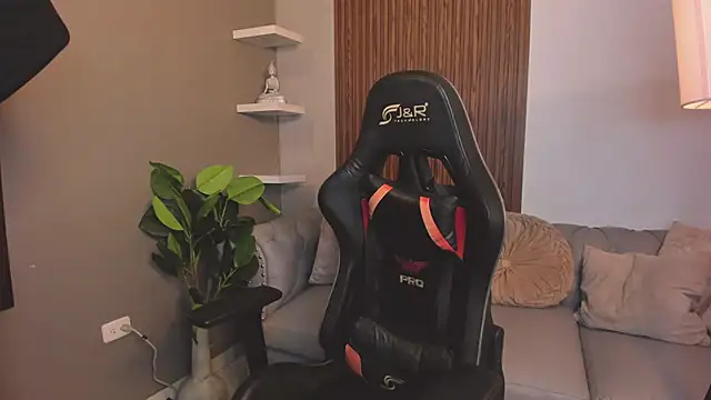 Snapshot of liam_collins21 chatting on 03/26/26, 11:27 liam collins21 online show from 03/26/26, 11:27