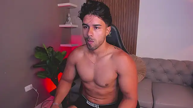 Snapshot of liam_collins21 chatting on 04/21/26, 11:49 liam collins21 online show from 04/21/26, 11:49