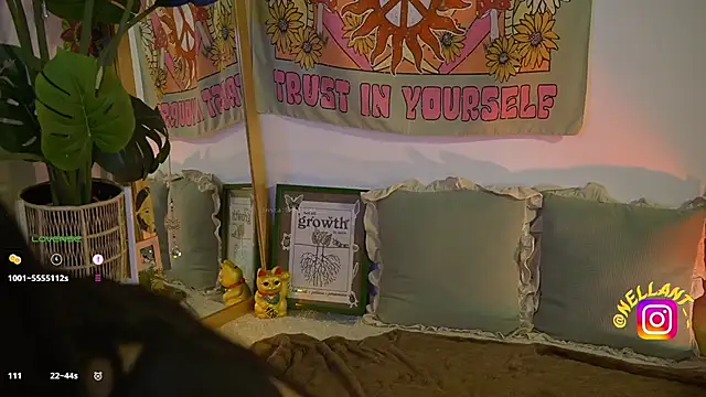 Snapshot of antonella_maitt1 chatting on 11/08/25, 04:01 antonella maitt1 online show from 11/08/25, 04:01