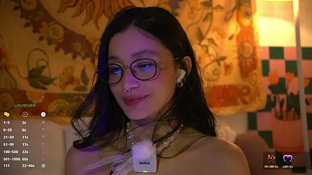 Snapshot of antonella_maitt1 chatting on 11/23/25, 04:34 antonella maitt1 online show from 11/23/25, 04:34