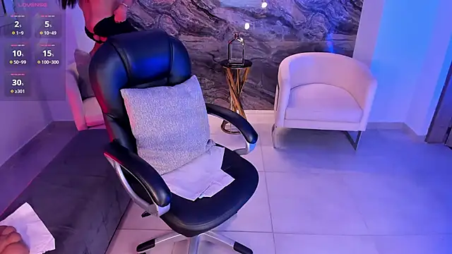 Snapshot of SofiaReyes1 chatting on 02/09/25, 11:14 SofiaReyes1 online show from 02/09/25, 11:14