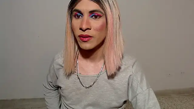 HugeDanex online show from 12/03/25, 04:42