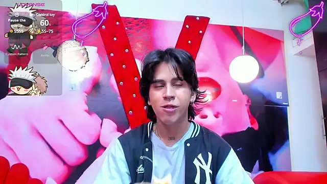 Snapshot of alex_477 chatting on 01/15/25, 11:32 alex 477 online show from 01/15/25, 11:32
