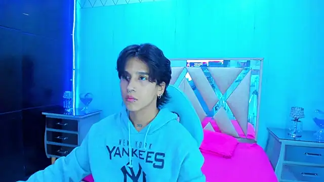 alex 477 online show from 02/02/26, 11:42