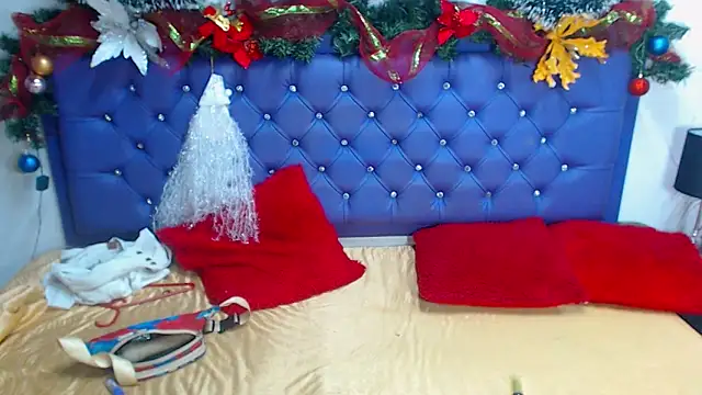 Snapshot of kiwii_nasty chatting on 01/04/25, 10:24 kiwii nasty online show from 01/04/25, 10:24