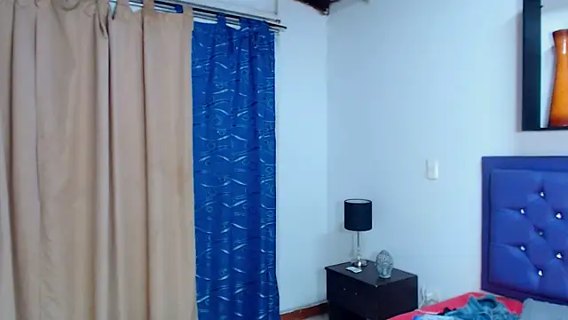 Snapshot of kiwii_nasty chatting on 03/18/25, 03:53 kiwii nasty online show from 03/18/25, 03:53