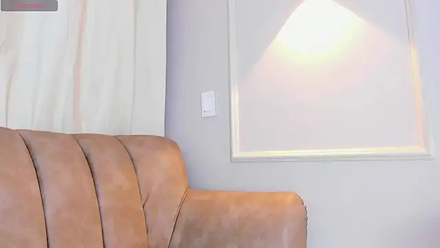 Snapshot of Lia_walton chatting on 12/14/24, 12:12 Lia walton online show from 12/14/24, 12:12