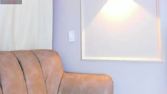 Snapshot of Lia_walton chatting on 12/16/24, 12:06 Lia walton online show from 12/16/24, 12:06