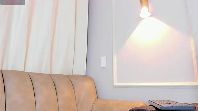 Snapshot of Lia_walton chatting on 12/30/24, 11:59 Lia walton online show from 12/30/24, 11:59