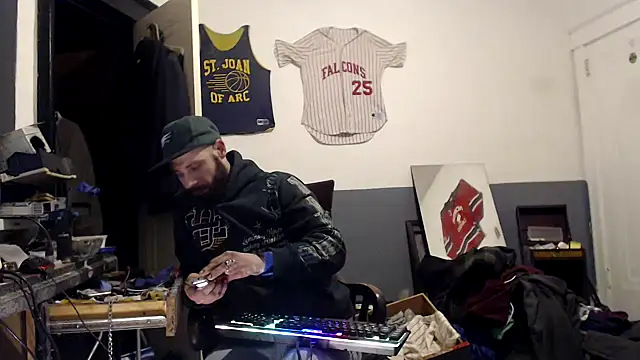 sledge901 online show from 02/02/25, 02:17