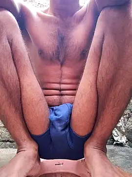 Snapshot of dipa-jitu chatting on 10/12/25, 02:43 dipa-jitu online show from 10/12/25, 02:43