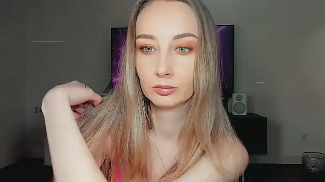 Snapshot of Maiami000 chatting on 03/02/26, 11:39 Maiami000 online show from 03/02/26, 11:39