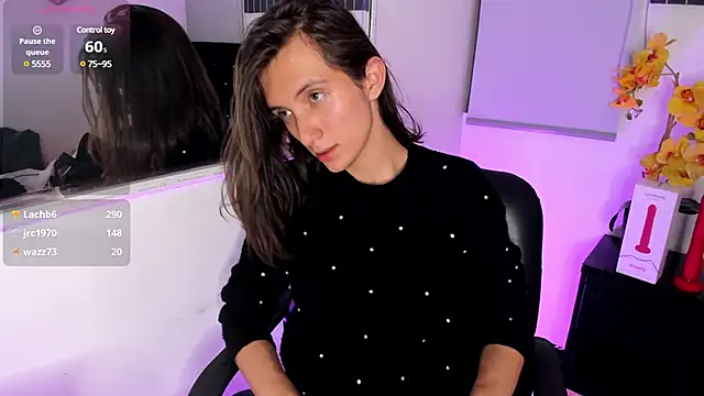 Snapshot of Feniix__ chatting on 01/11/25, 09:26 Feniix online show from 01/11/25, 09:26