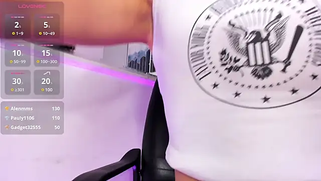 Snapshot of Feniix__ chatting on 01/19/25, 07:46 Feniix online show from 01/19/25, 07:46