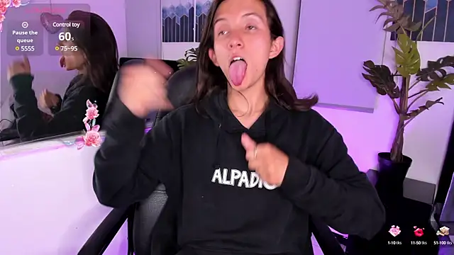 Snapshot of Feniix__ chatting on 02/05/25, 03:45 Feniix online show from 02/05/25, 03:45