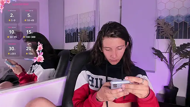 Snapshot of Feniix__ chatting on 02/11/25, 03:50 Feniix online show from 02/11/25, 03:50