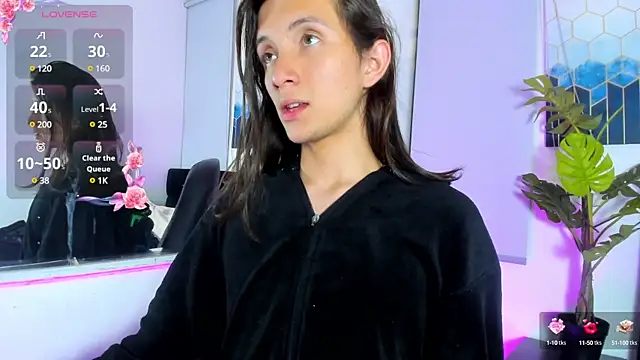 Snapshot of Feniix__ chatting on 03/07/25, 07:41 Feniix online show from 03/07/25, 07:41