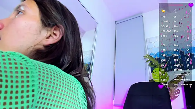 Snapshot of Feniix__ chatting on 03/12/25, 09:44 Feniix online show from 03/12/25, 09:44