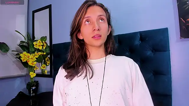 Snapshot of Feniix__ chatting on 09/10/25, 04:56 Feniix online show from 09/10/25, 04:56