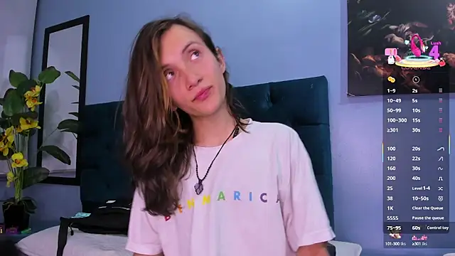 Snapshot of Feniix__ chatting on 09/30/25, 05:23 Feniix online show from 09/30/25, 05:23