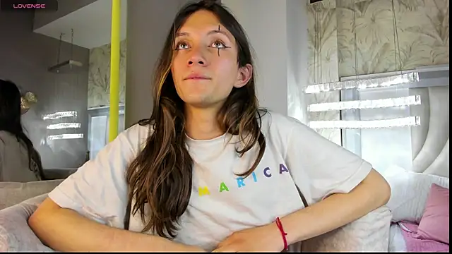 Snapshot of Feniix__ chatting on 04/10/26, 05:01 Feniix online show from 04/10/26, 05:01