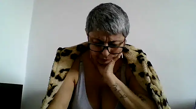 roseblak42 online show from 03/03/25, 01:09