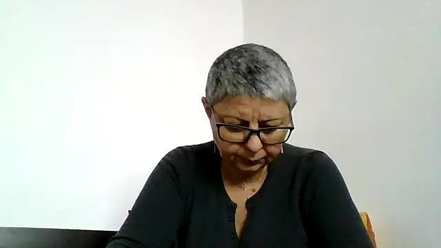 roseblak42 online show from 12/20/25, 10:33