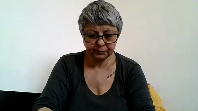 roseblak42 online show from 03/22/26, 07:23