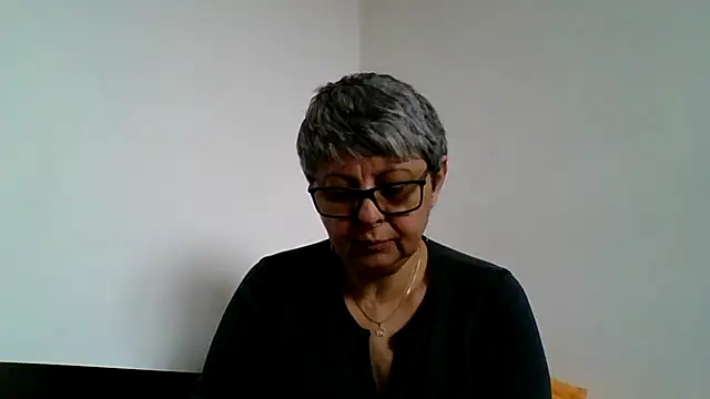 roseblak42 online show from 04/04/26, 09:18