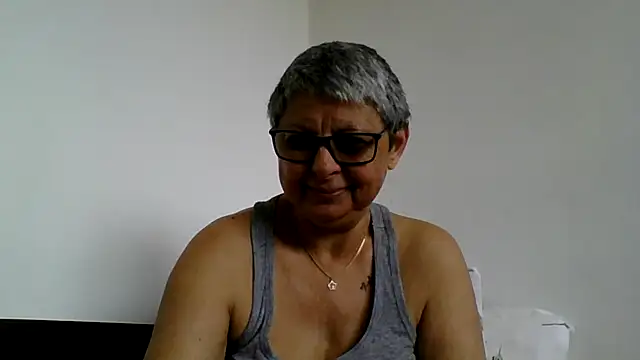 roseblak42 online show from 05/24/26, 09:14