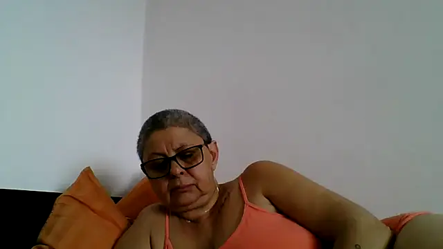 roseblak42 online show from 06/24/26, 01:32