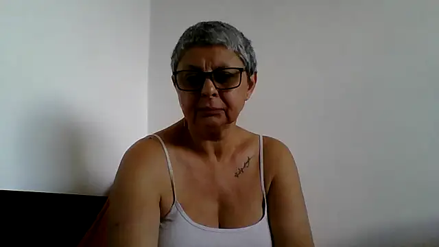 roseblak42 online show from 07/24/26, 02:26