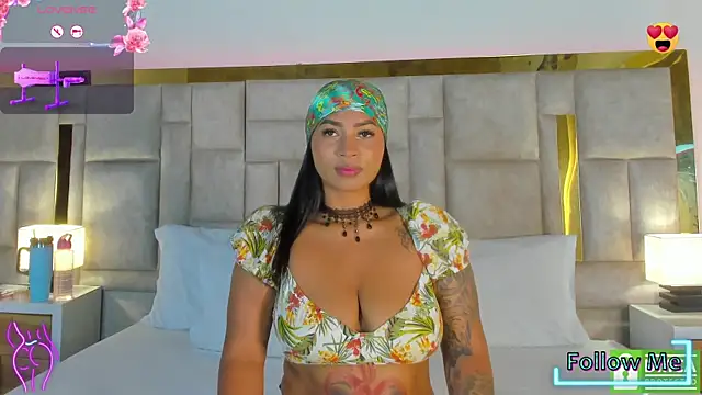 Snapshot of Miss_Abigail_ chatting on 03/22/25, 12:46 Miss Abigail online show from 03/22/25, 12:46