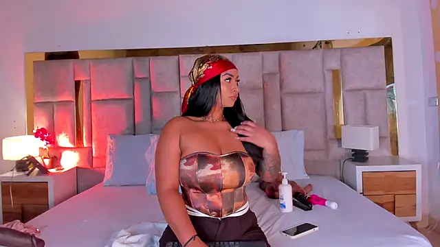 Snapshot of Miss_Abigail_ chatting on 10/22/25, 01:22 Miss Abigail online show from 10/22/25, 01:22