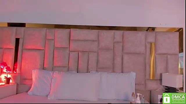 Snapshot of Miss_Abigail_ chatting on 11/21/25, 12:59 Miss Abigail online show from 11/21/25, 12:59