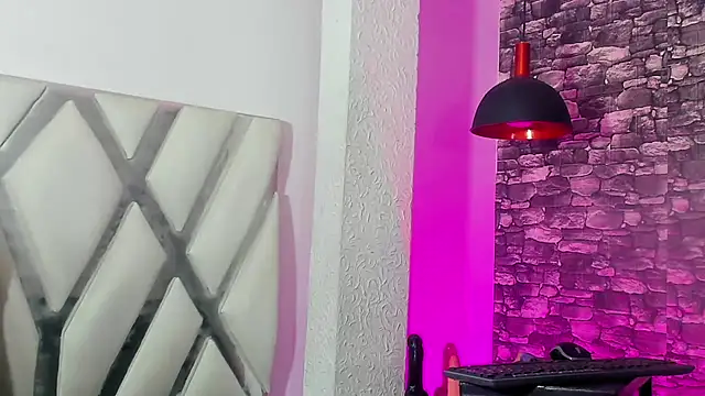 Snapshot of Trinna_harperr chatting on 01/27/25, 04:20 Trinna harperr online show from 01/27/25, 04:20