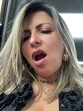  Abril-Office1 online show from 01/03/25, 06:35