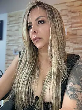 Snapshot of _Abril-Office1 chatting on 06/29/26, 03:12 Abril-Office1 online show from 06/29/26, 03:12