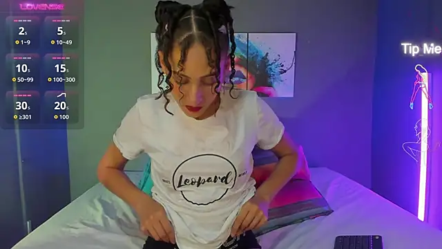 IsabellaSpencer online show from 09/22/25, 10:23