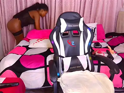 Pretty-shally online show from 09/15/25, 10:21