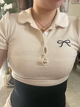 Ruby bear online show from 03/28/26, 04:01