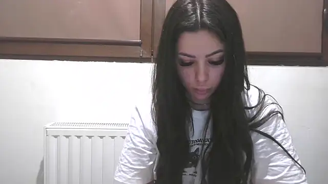 Snapshot of LovelyJulliette chatting on 04/18/26, 06:45 LovelyJulliette online show from 04/18/26, 06:45