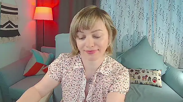 Snapshot of NandiSmile chatting on 02/11/26, 06:29 NandiSmile online show from 02/11/26, 06:29